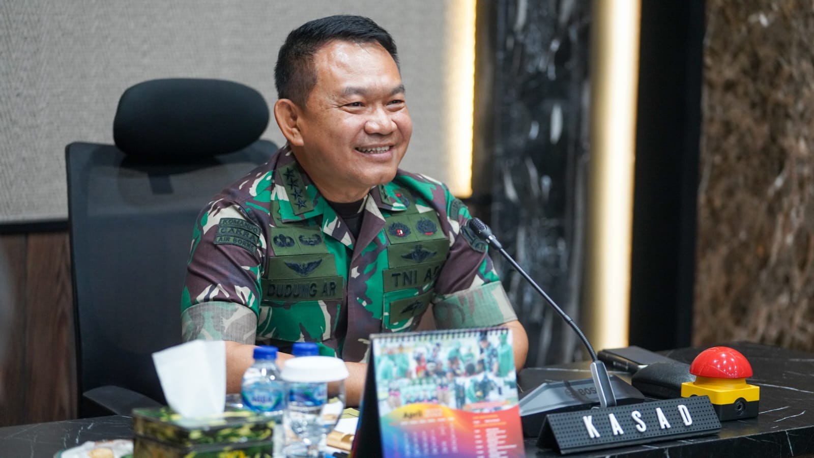 TNI AD Alirkan Air Untuk Negeri